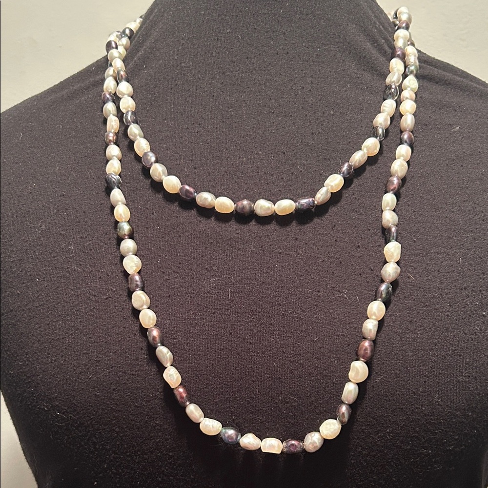 Elegant Pearl Necklace